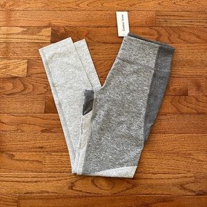 NWT Outdoor Voices 7/8 Tri-Tone Warmup Legging in Graphite/Ash/Dove